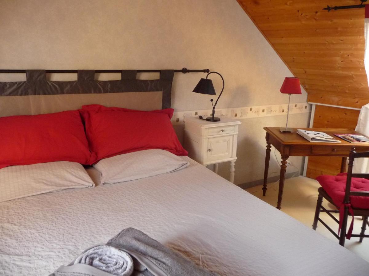 A La Maison Jaune